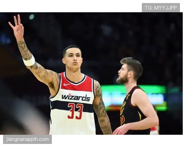 库兹马突破制造得分爆发显著拉开与队友效率差距