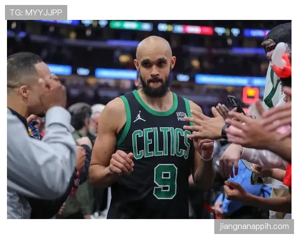 德里克·怀特利用挡拆创造机会提升得分效率明显拉开与同位置对手差距