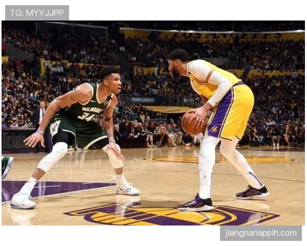 扬尼斯挡拆制造错位比分提升显著拉开队内得分差距